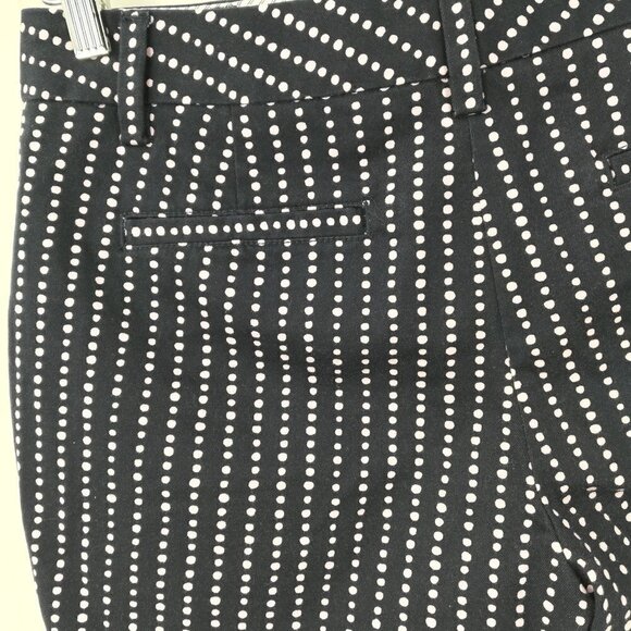 Lands End Not-Too-Low-Rise Polka Dot Shorts Size 2 Stretch Pockets Casual Retro - Picture 11 of 12